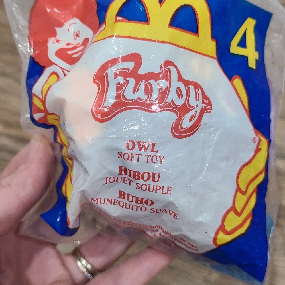 2000 McDonald's Happy Meal Furby Owl Plush Clip Toy (#4)